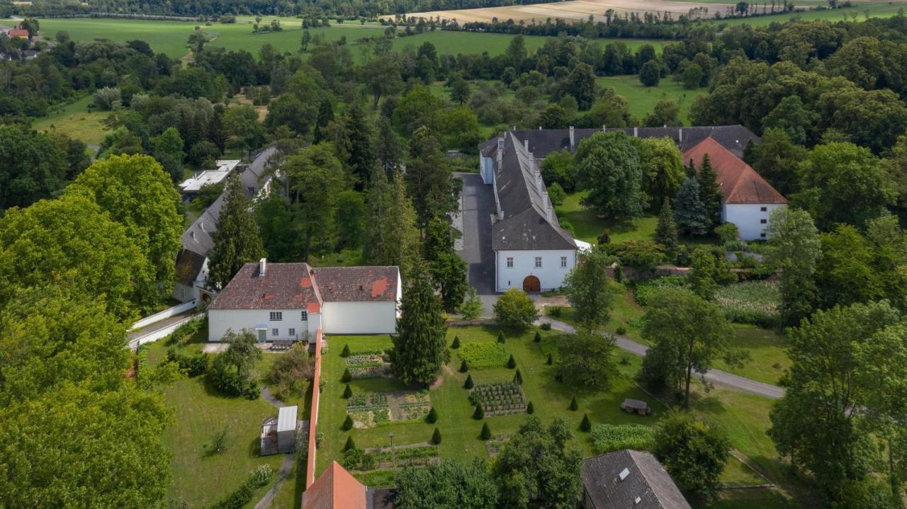 Boutique Hotel Zum Oberjaeger, Schloss Lackenbach Екстер'єр фото